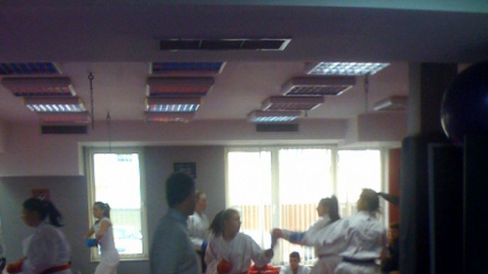 Българските каратисти се готвят за европейското