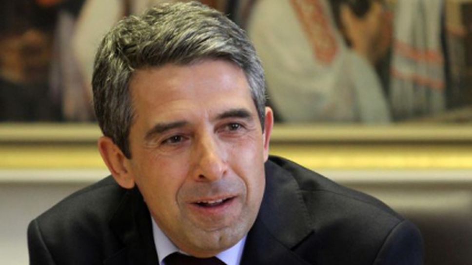 Правителството предлага на президента да връчи орден "Стара планина" на Румен Стоилов