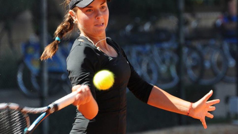 Виктория Томова продължава в квалификациите в Съндърланд