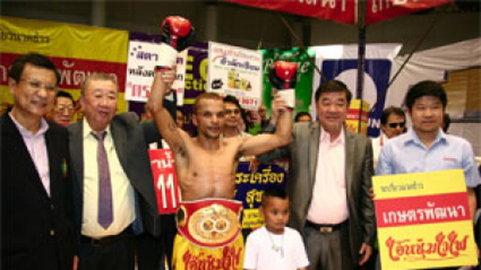 Руенроенг с първа титла