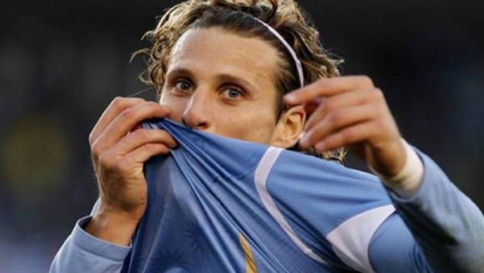 Форлан подписа с японски отбор