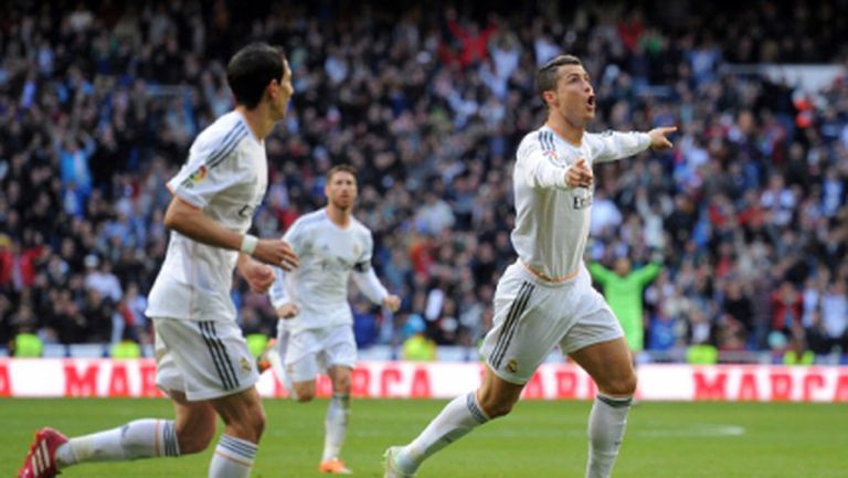 "Златната топка" донесе радост за Кристиано - Реал Мадрид поведе в Испания (видео)
