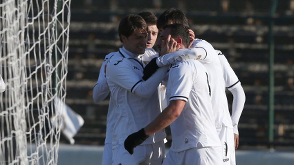 Славия с класическа победа над Монтана на Ники Митов