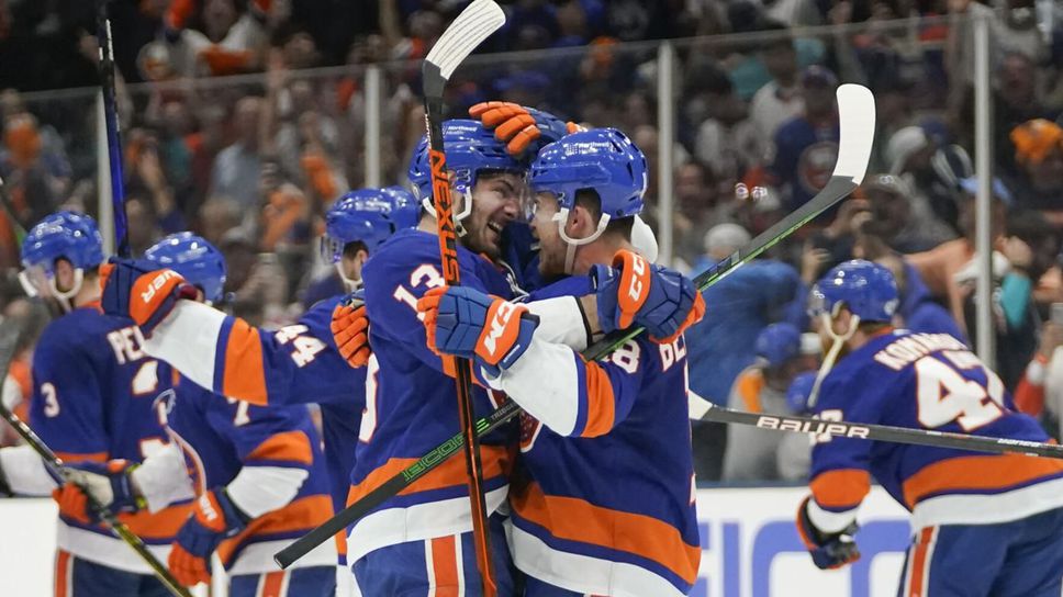 Ню Йорк Айлъндърс навакса два гола пасив и се спаси от елиминация