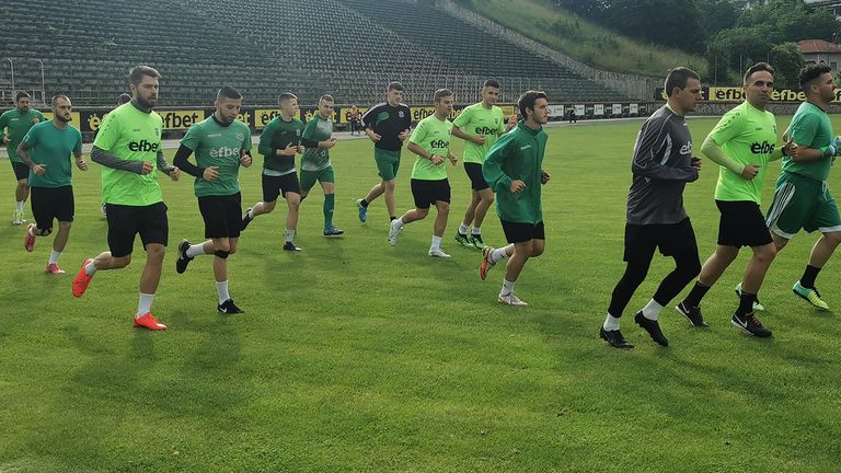 Утре Родопа Смолян приема Черноморец Бургас Срещата е от 23 ия