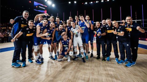 Италия отнесе Сърбия в Ротердам