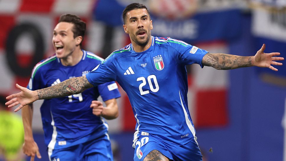 Италия попари Хърватия в последните секунди и се класира за 1/8-финалите