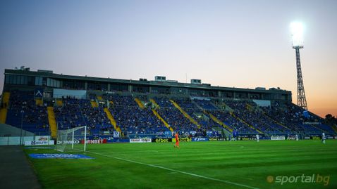 Левски върна месечните такси в ДЮШ в името на финансовото стабилизиране на клуба