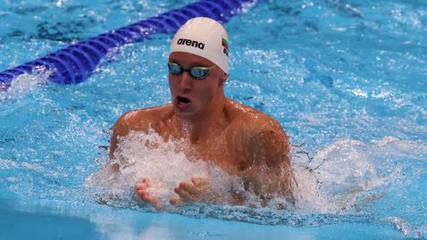 Страхотно плуване на Епитропов с рекорд и олимпийски полуфинал на 200 метра бруст