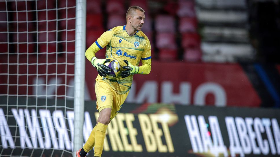 Пламен Илиев: Очаква ни много по-труден двубой в Истанбул