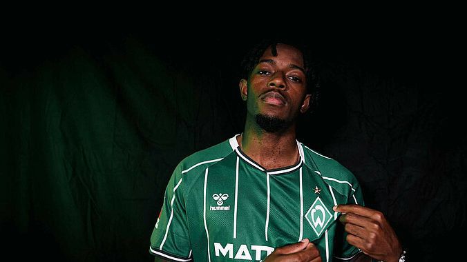 Ювентус направи първата от планираните продажби