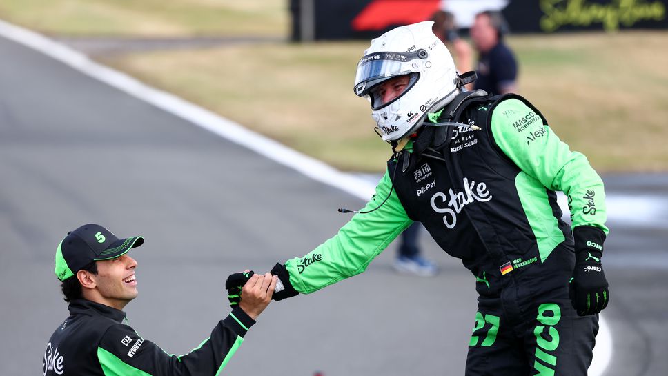 Габриел Бортолето беше първият който поздрави Нико Хюлкенберг при прибирането