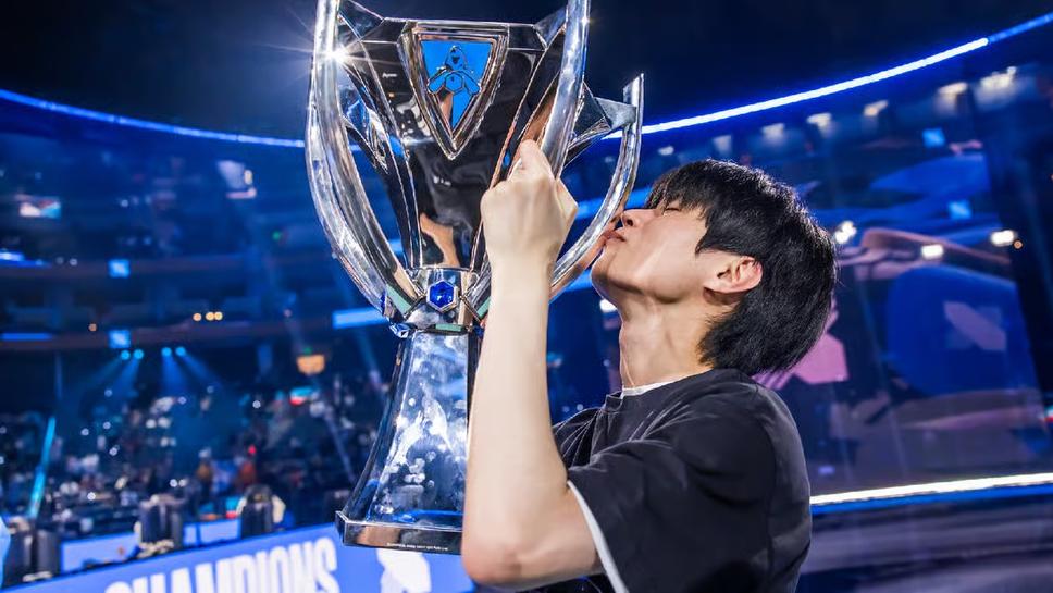 eSports организация с оценка за стотици милиони долари