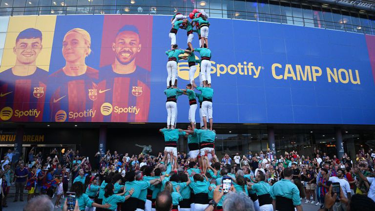 Отборите на Барселона и Манчестър Сити играят при резултат 0 0