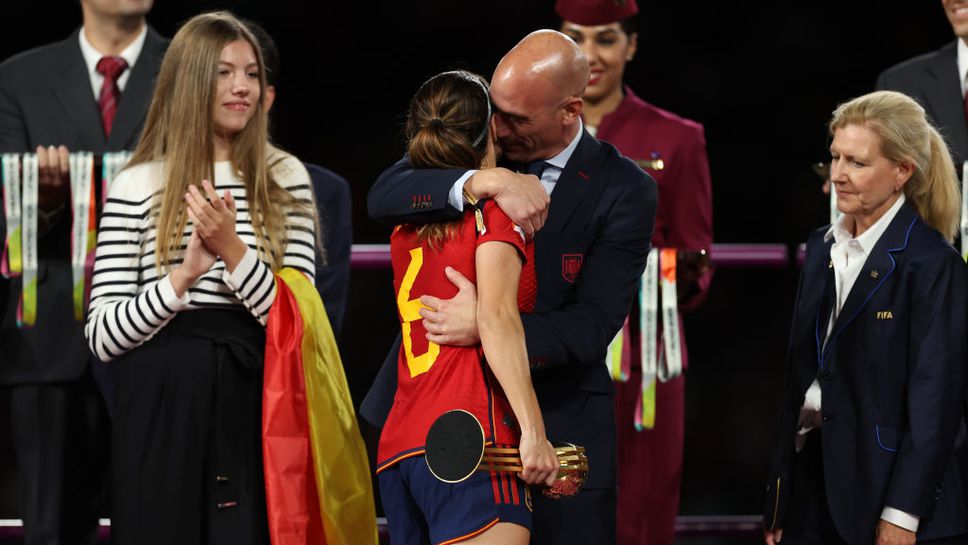 Съюзът на футболистите също призова за оставка на Рубиалес след целувката след финала на Световното първенство