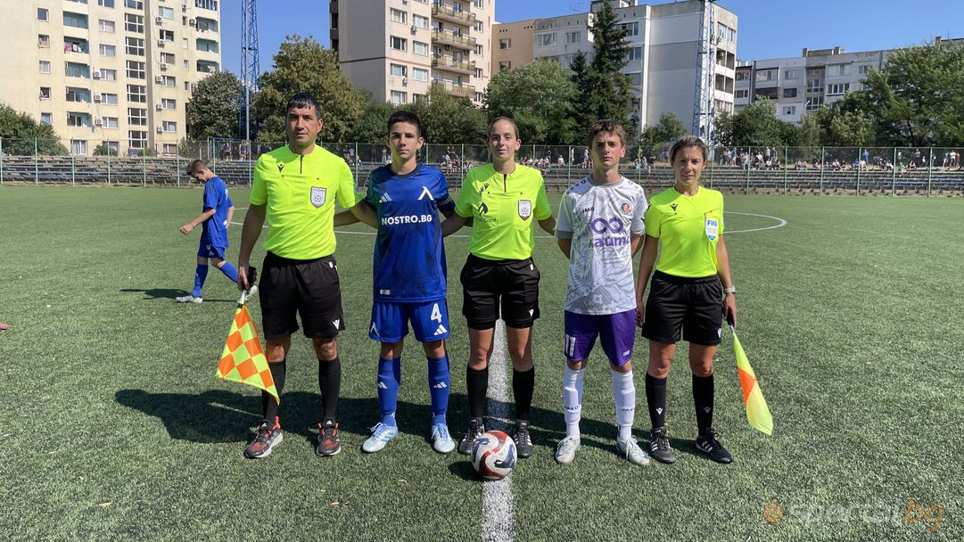 Левски не се затрудни срещу Етър при 15-годишните