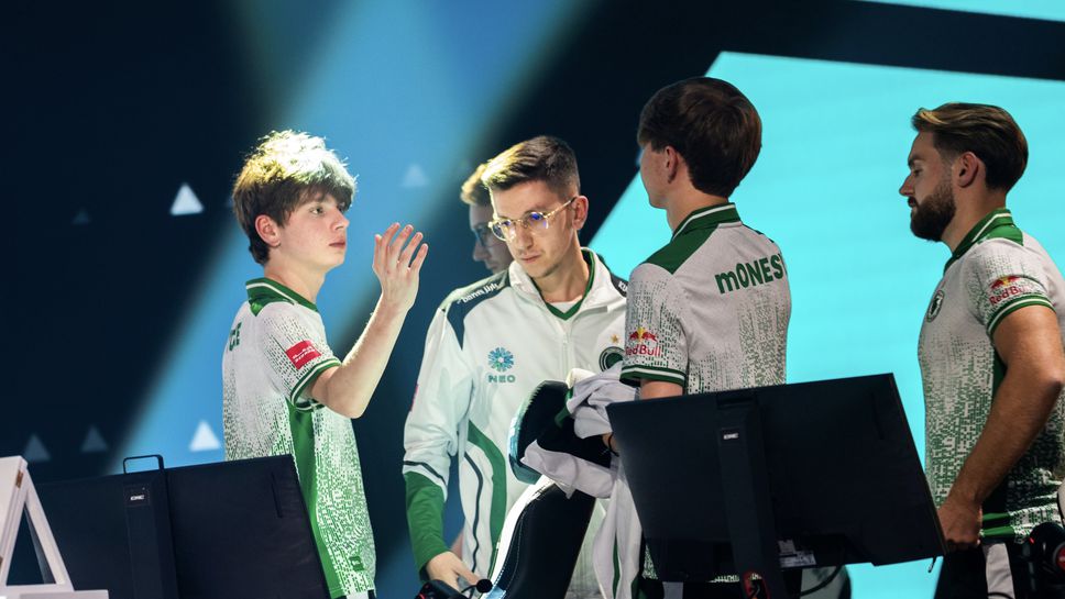 Team Falcons надигра гранда Vitality и спечели бронза от Световното по CS