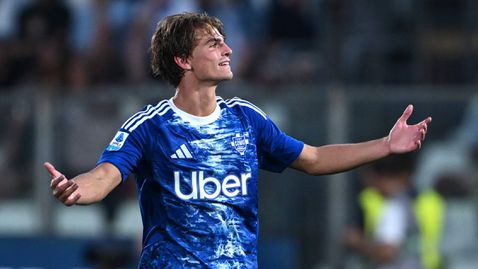 Комо удари Лацио след гениални отигравания на Нико Пас