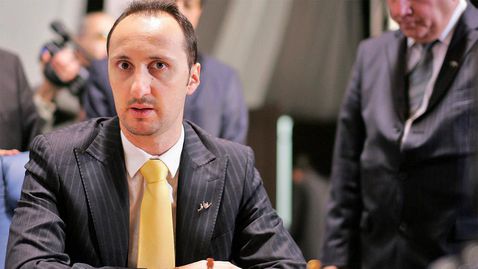 Веско Топалов загуби от Ананд