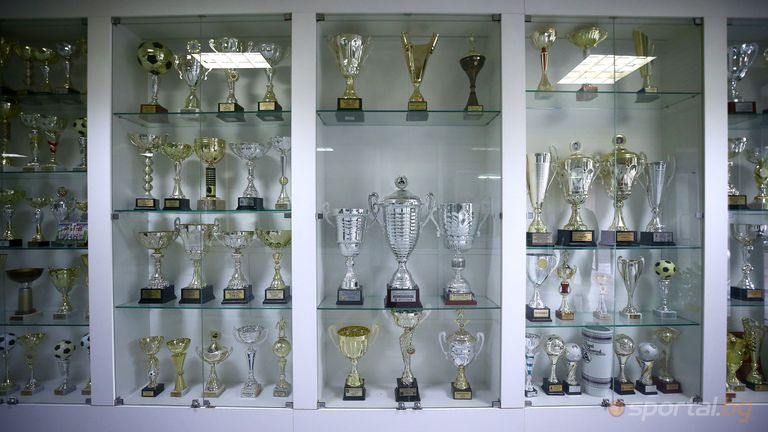  Славия набира девойки за женски футболен тим 