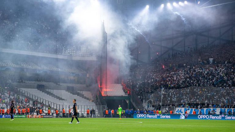 Европейската футболна централа УЕФА глоби Айнтрахт Франкфурт за расистко или