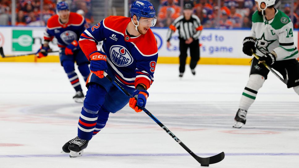 Нападателят Васили Подколзин подписа нов договор с тима на Едмънтън