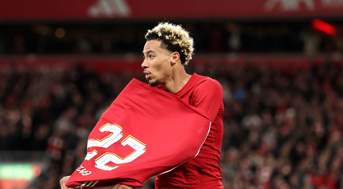 Юго Екитике обясни за червения си картон