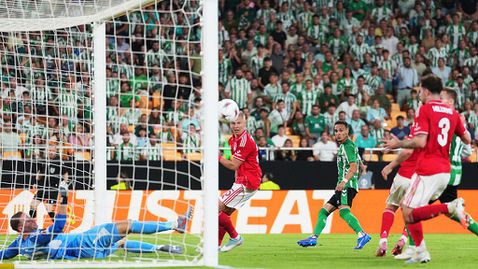 Антони лиши Нотингам Форест от първа победа в Европа от 29 години