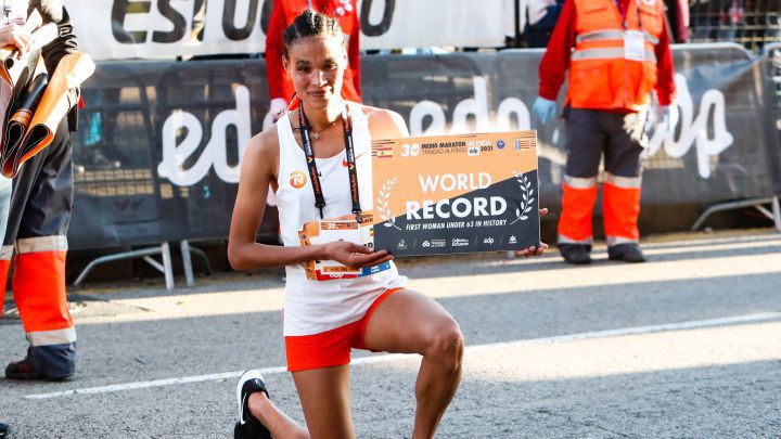 Летенсенбет Гидей подобри световния рекорд в полумаратона