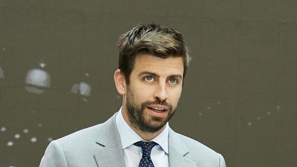 Пике е готов да приключи с футбола в Барселона, но при едно условие