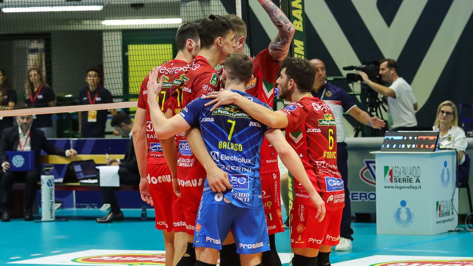 Георг Гроцер и Стивън Маар “нокаутираха” шампиона Лубе с Алекс Николов