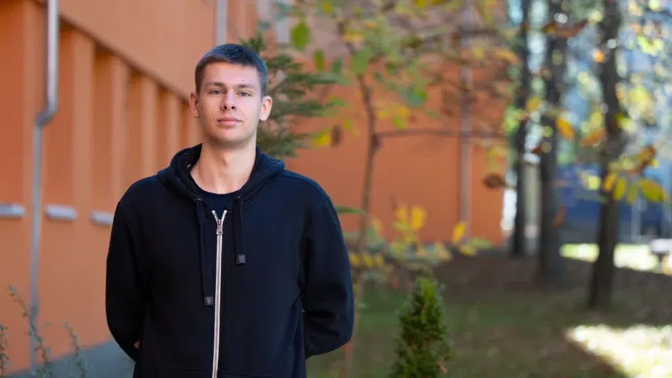 "Крепостничество"! Защо Александър не играе волейбол, докато баща му не плати 8600 лева