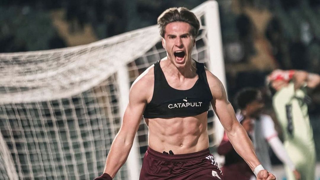 Паскалев изгледа отстрани драматична победа на Сараево