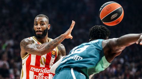 Коди зарадва феновете на Звезда с публикация на сръбски, но го чака ново предизвикателство