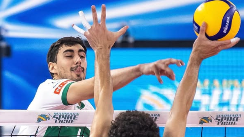 Националът Венислав Антов изигра пореден страхотен мач за своя Туркоа но тимът