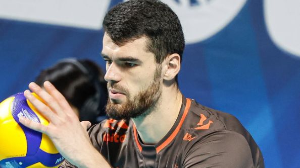 Националът Димитър Димитров и неговият ОК Сейвигс Бона Ръш КешOK