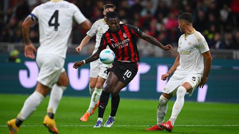 Гол в добавеното време спаси Милан от загуба срещу последния