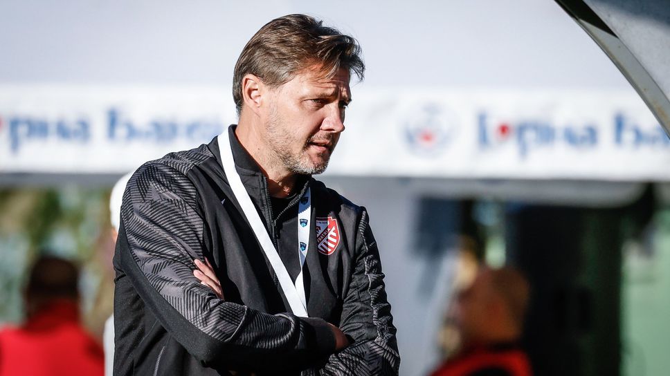 Старши треньорът на Фратрия Алексей Савинов говори след успеха на