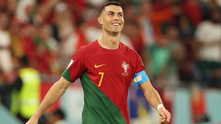 Суперзвездата на ПортугалияКристиано Роналдо започна с рекордите на Световното първенство