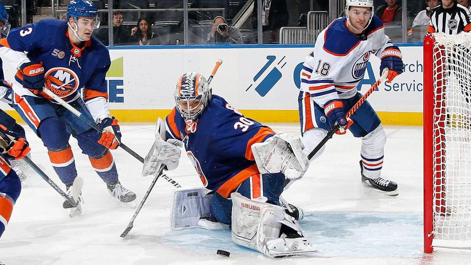 Сорокин направи рекордни 49 спасявания при втория си “шътаут” за сезона