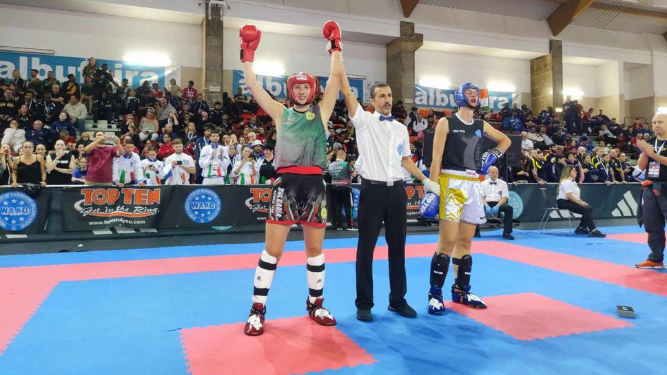 Калина Бояджиева се класира за три финала на Световното по кикбокс