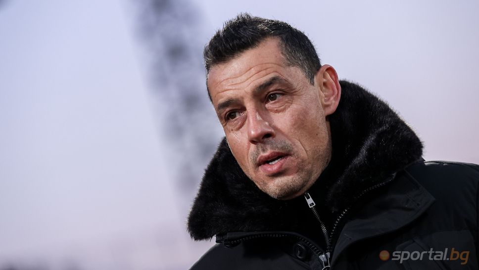 Бербатов тренира с ЦСКА - София, Купър пропусна заниманието на "червените"