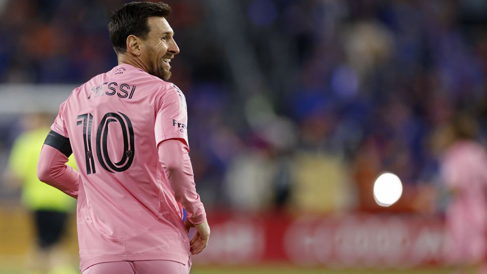 Световната мегазвезда Лионел Меси се присъедини към честването на 120