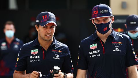 Перес: Макс щеше да има същите проблеми като мен, ако беше преминал в Мерцедес