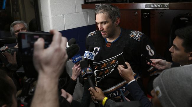 Овечкин след гол №802 в НХЛ: Емоционален момент за мен, ще го отпразнувам в бар с хот дог и начос