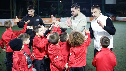 Най-малките таланти на ЦСКА тренираха рамо до рамо с играчи от първия отбор