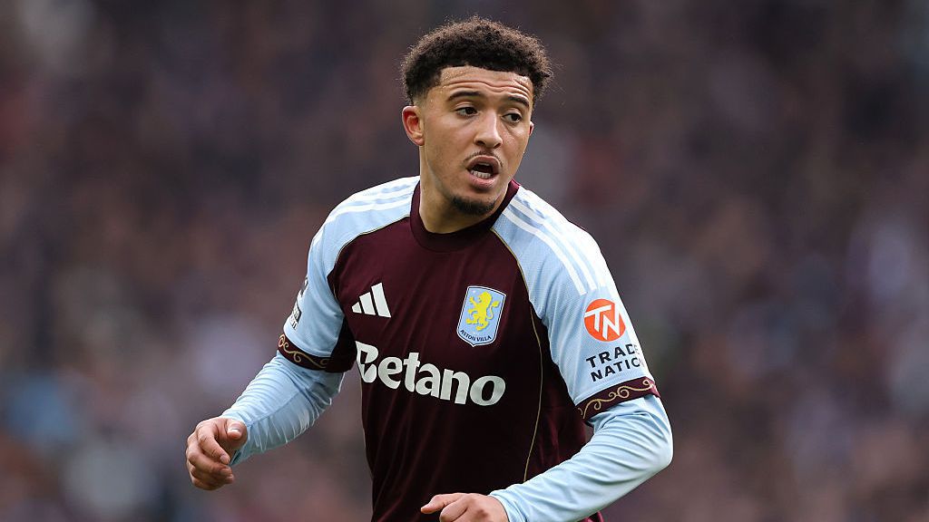 Санчо с криптирано съобщение в социалните мрежи на фона на проблемите си в Астън Вила