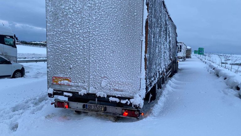 Снежната блокада за Марица Пловдив в Турция продължава научи Sportal