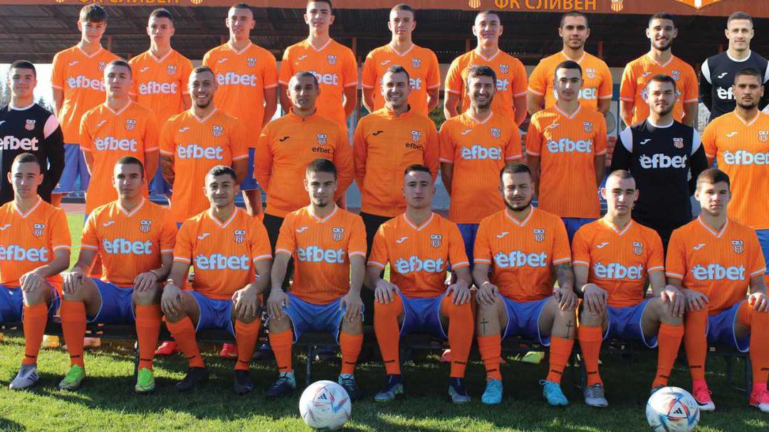 ФК Сливен спечели и доближи спасителния бряг