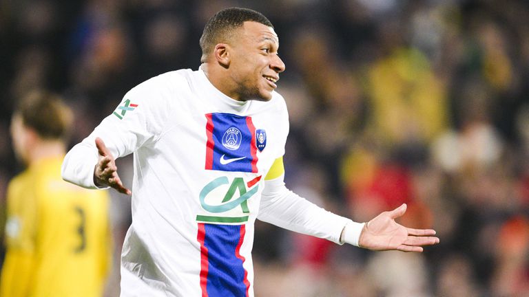 От Пари Сен Жермен обявиха че Килиан Мбапе ще отсъства